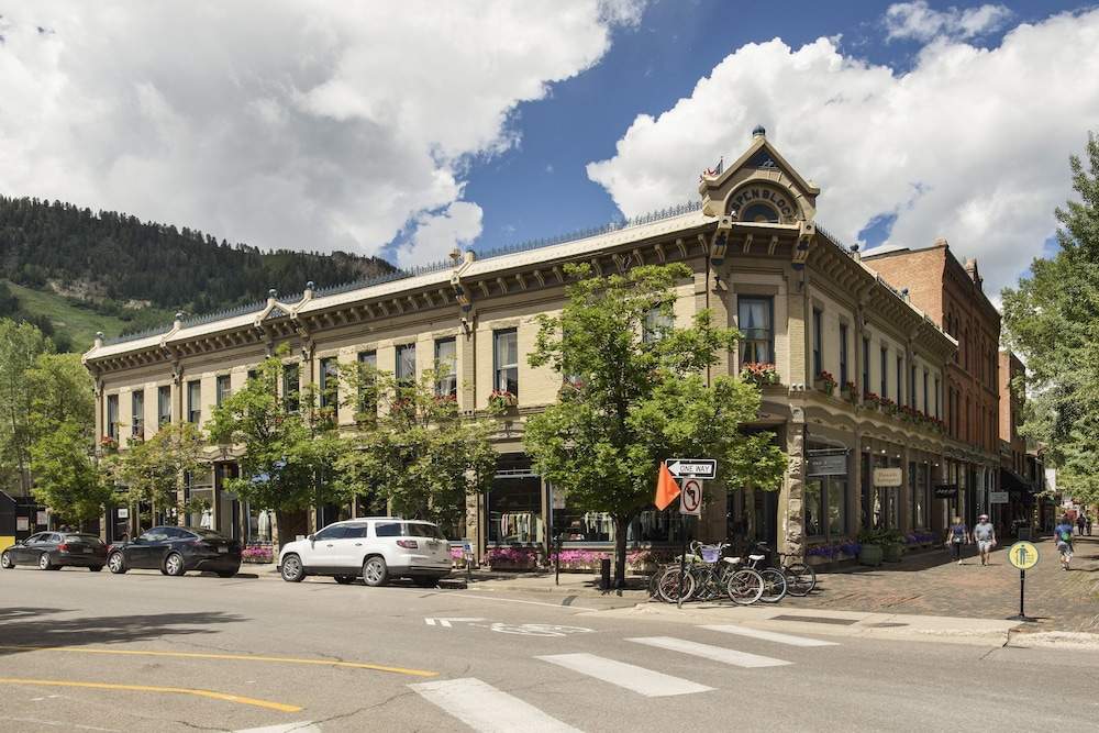 The Residence Hotel