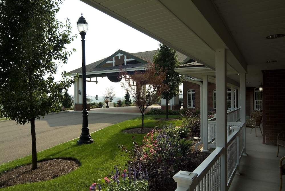 Carlisle Inn Sugarcreek
