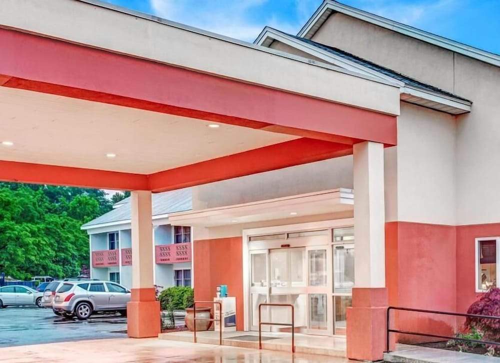 Methuen Inn and Conference Center