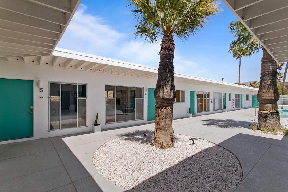 Sagewater Springs - Adult Only