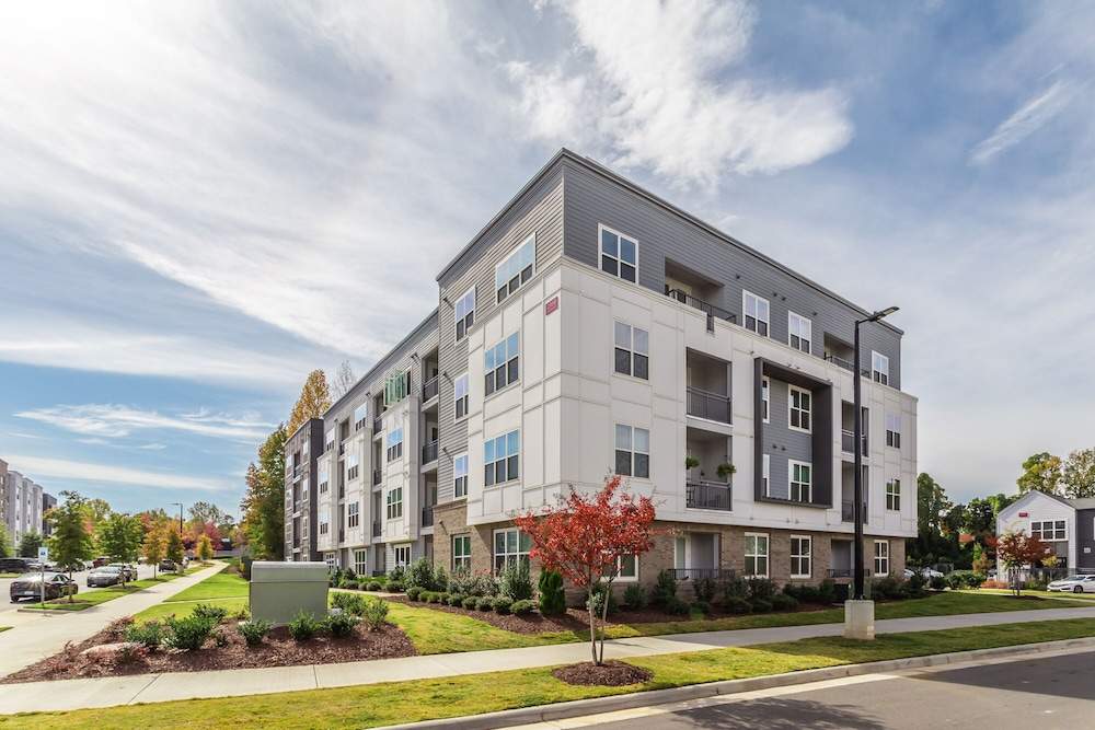 Kasa FreeMoreWest Charlotte