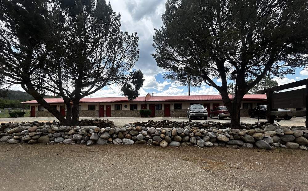 Historic Mora Inn and RV Park