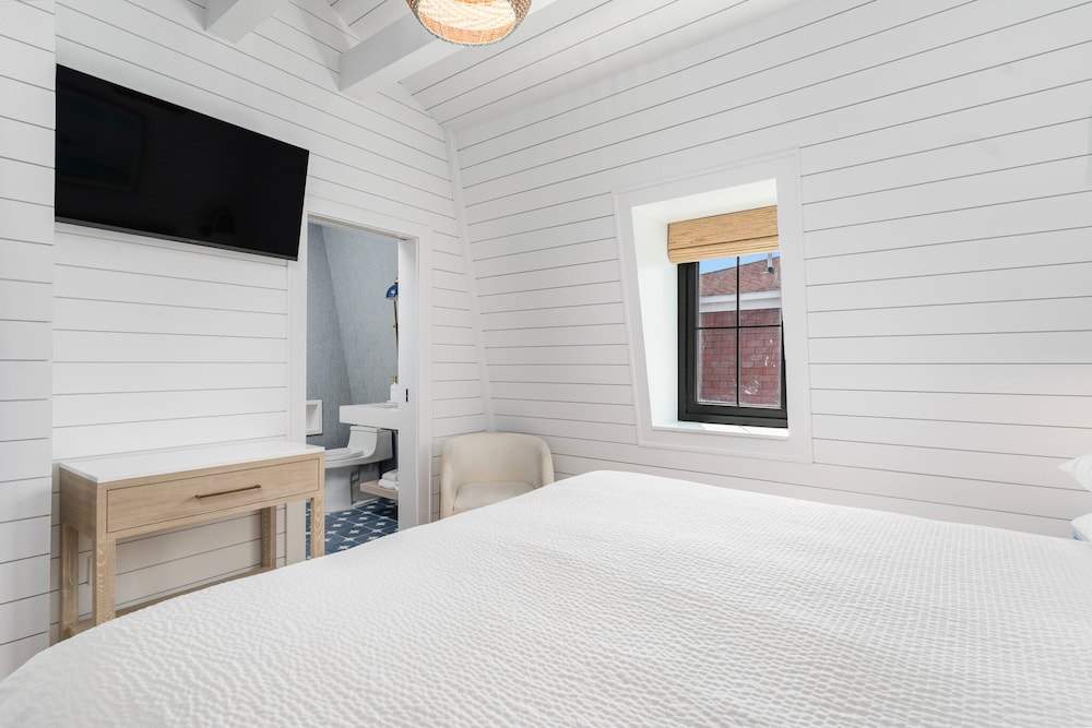 Block Island Bunk House