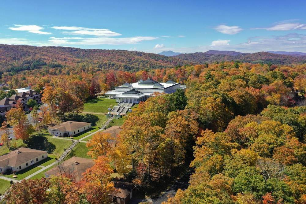 Art of Living Retreat Center