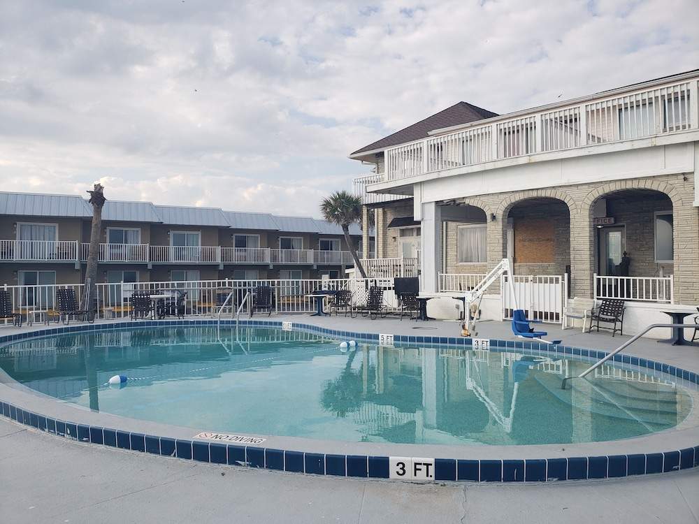 Topaz Motel