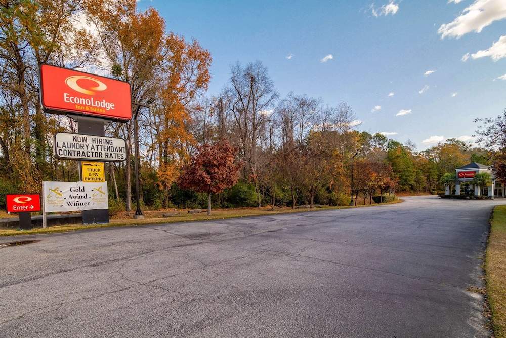 Econo Lodge Inn & Suites Cayce I-26 Airport