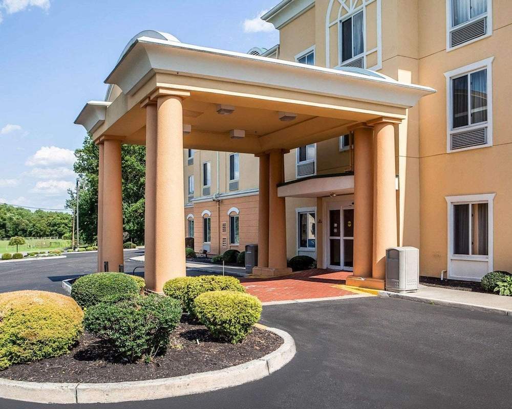 Comfort Inn & Suites Carneys Point - Pennsville
