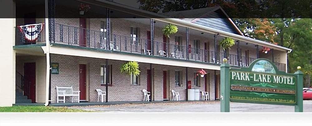 Park Lake Motel