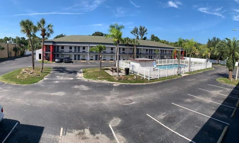 Motel 6 New Port Richey, FL