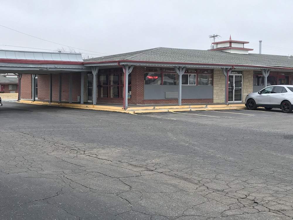 Village Inn