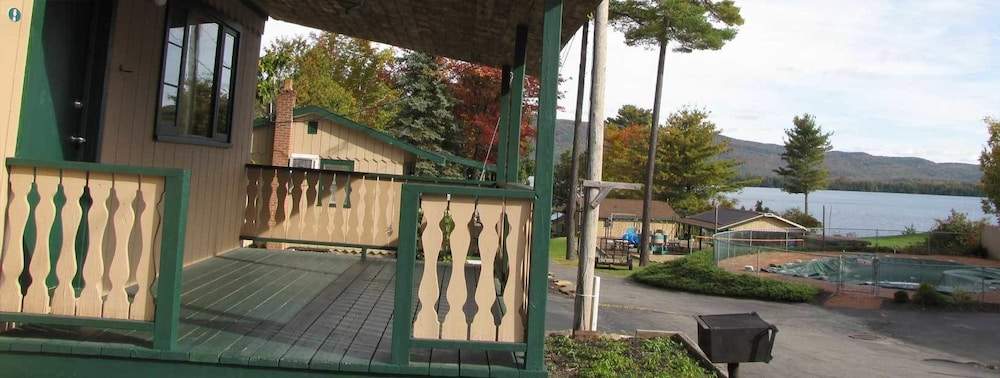 Treasure Cove Resort Motel