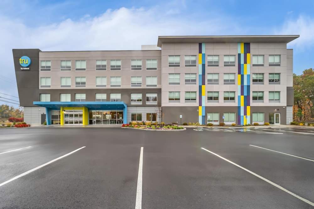 Tru By Hilton Brockton