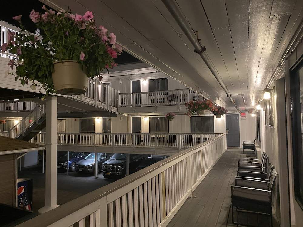 Ways Motel