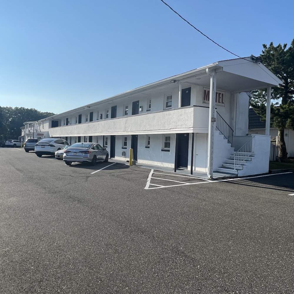 Budget Inn Motel Suites