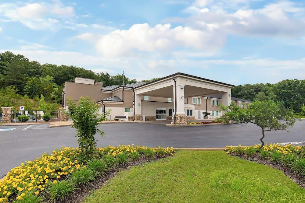 Holiday Inn Express Hurricane by IHG