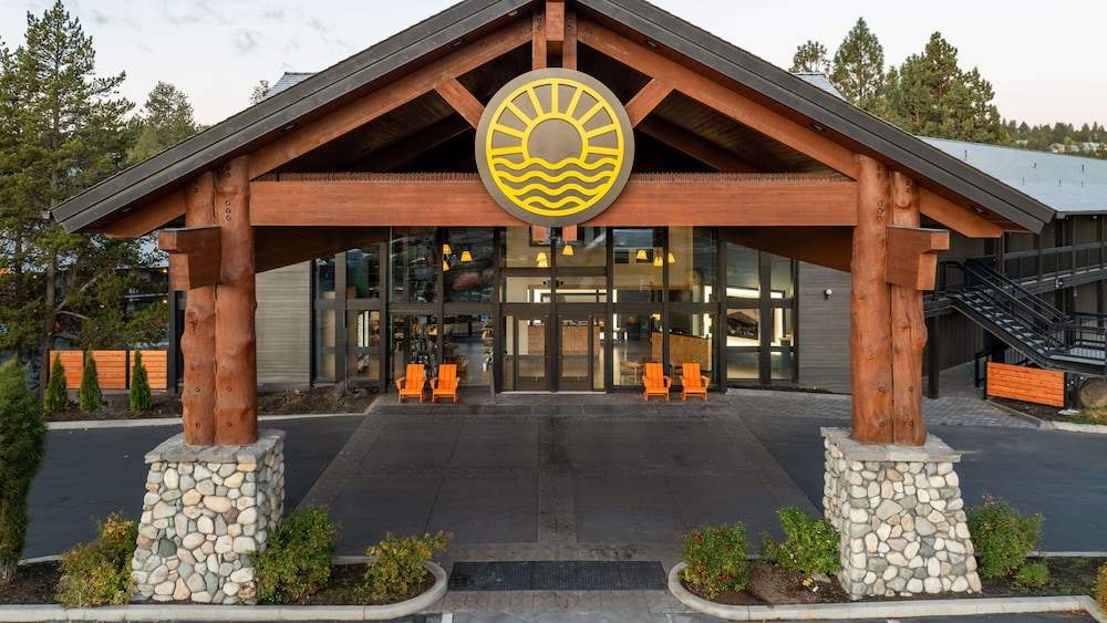 Riverhouse Lodge