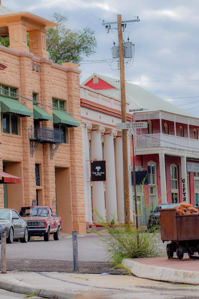 The Block Hotel Bisbee
