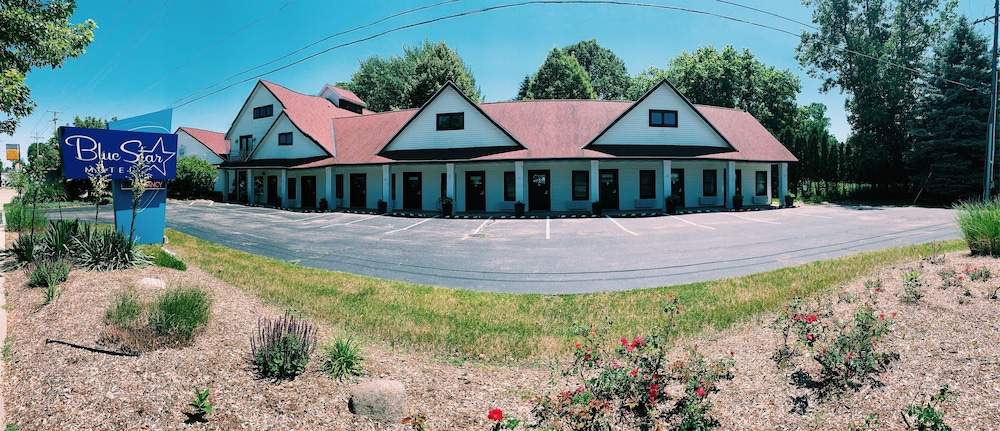 Blue Star Motel