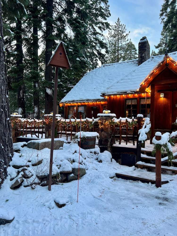 The Cottage Inn