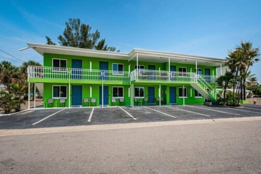 Beach House Hotel