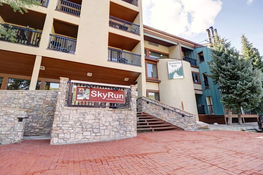 Cm321h Copper Mtn Inn Hotel Room by RedAwning