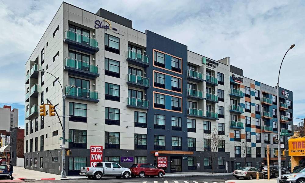 MainStay Suites Bronx - Belmont