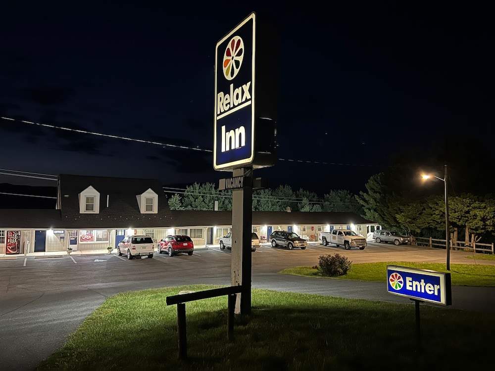 Relax Inn By OYO Natural Bridge I-81
