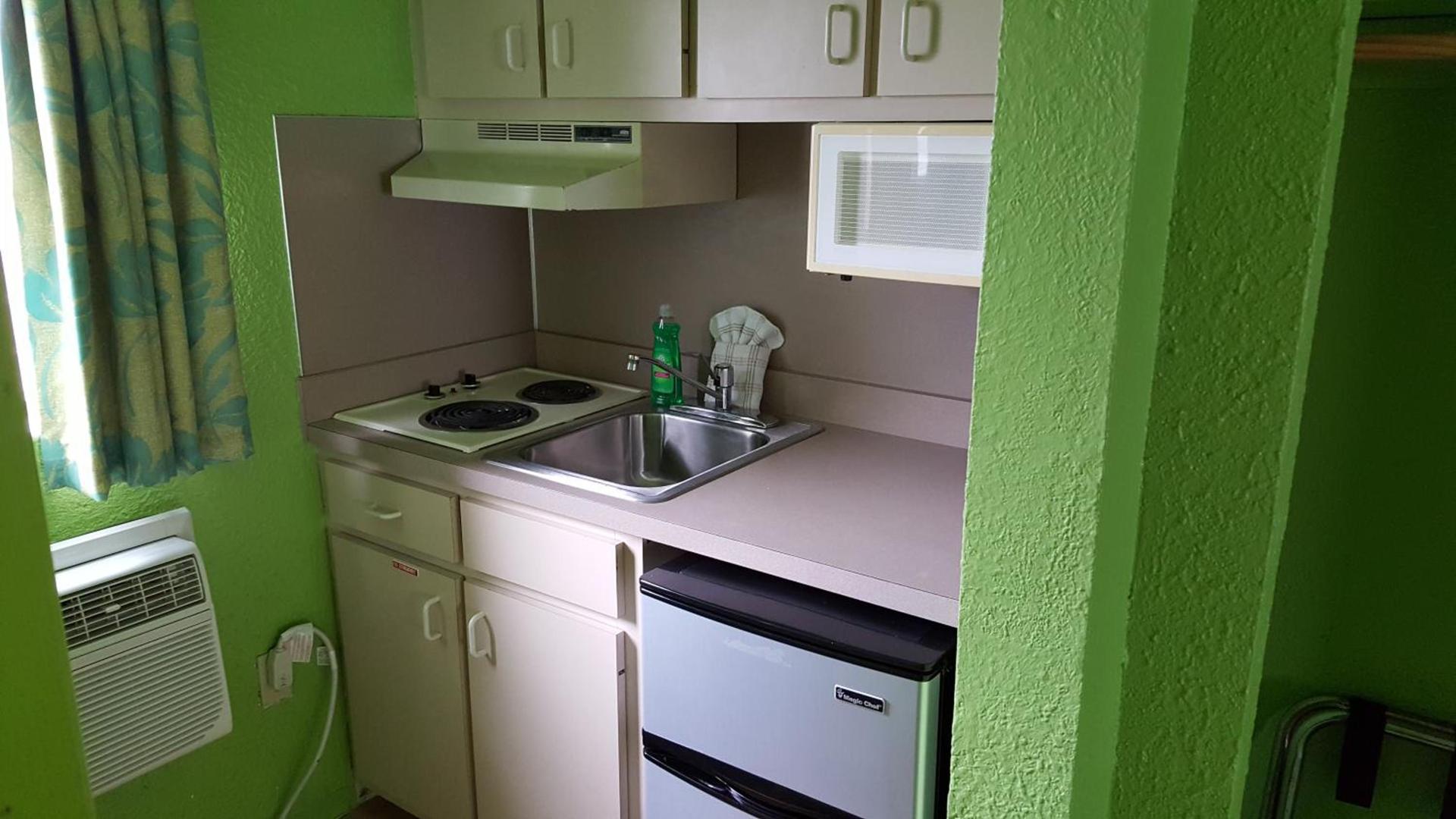 Caribbean Motel photo 10