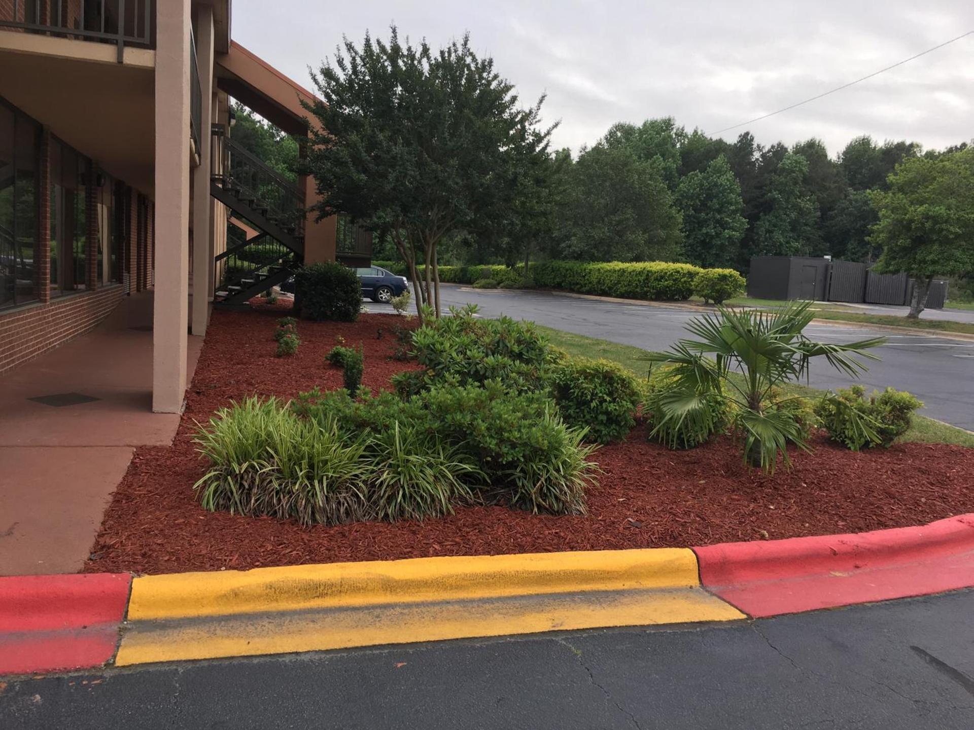 Baymont by Wyndham Rocky Mount I-95 photo 18