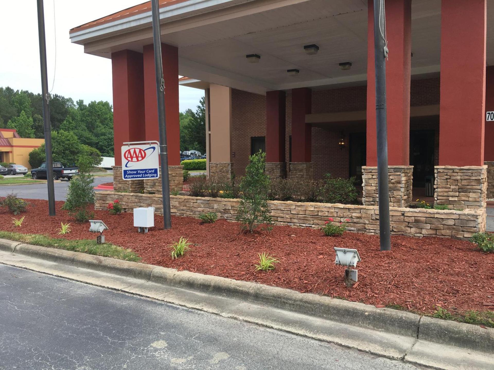 Baymont by Wyndham Rocky Mount I-95 photo 20