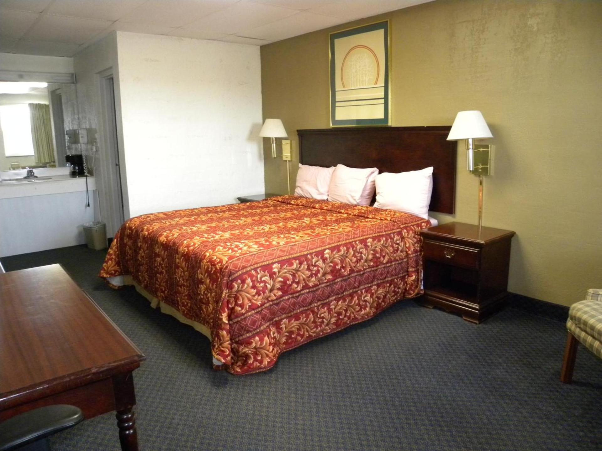 Guest Inn Rogers photo 45