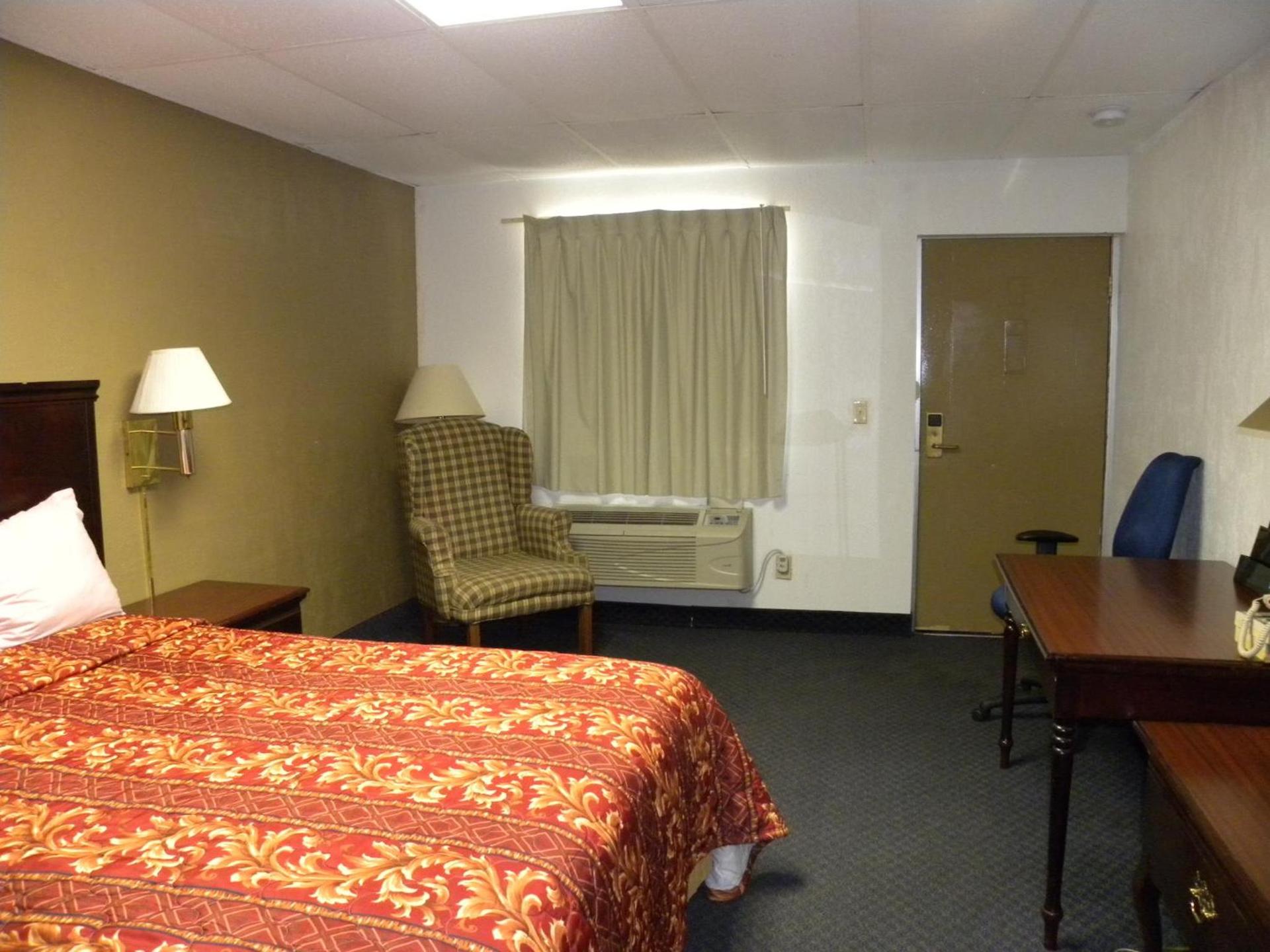 Guest Inn Rogers photo 37
