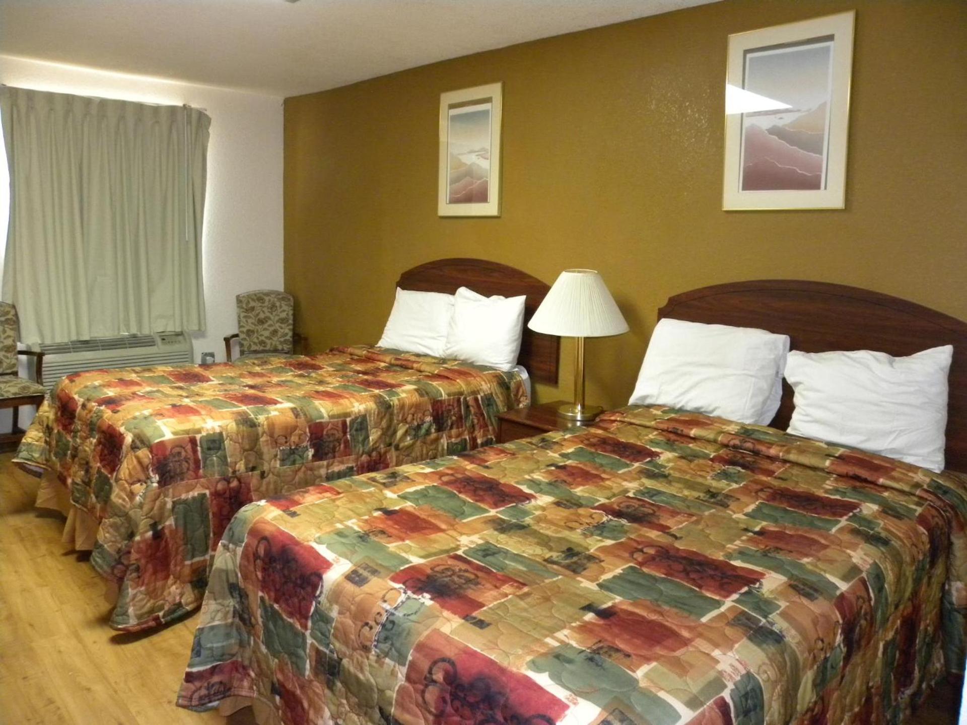 Guest Inn Rogers photo 49