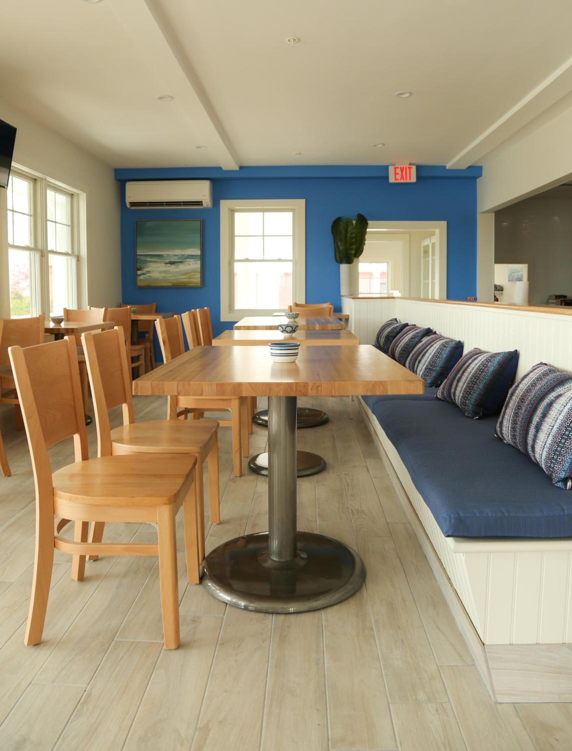 The Sea Breeze Inn photo 13