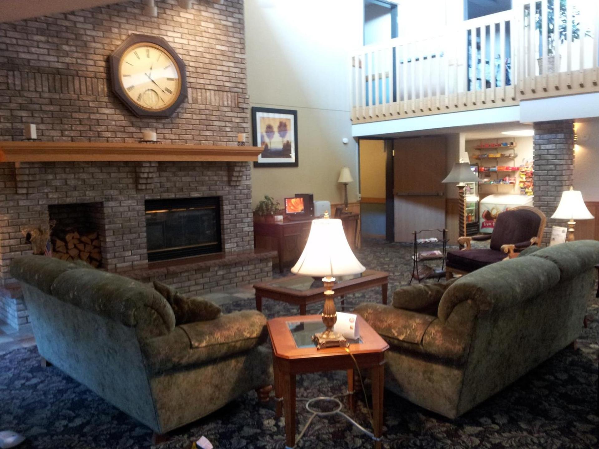 Cobblestone Hotel & Suites - Wisconsin Rapids photo 30