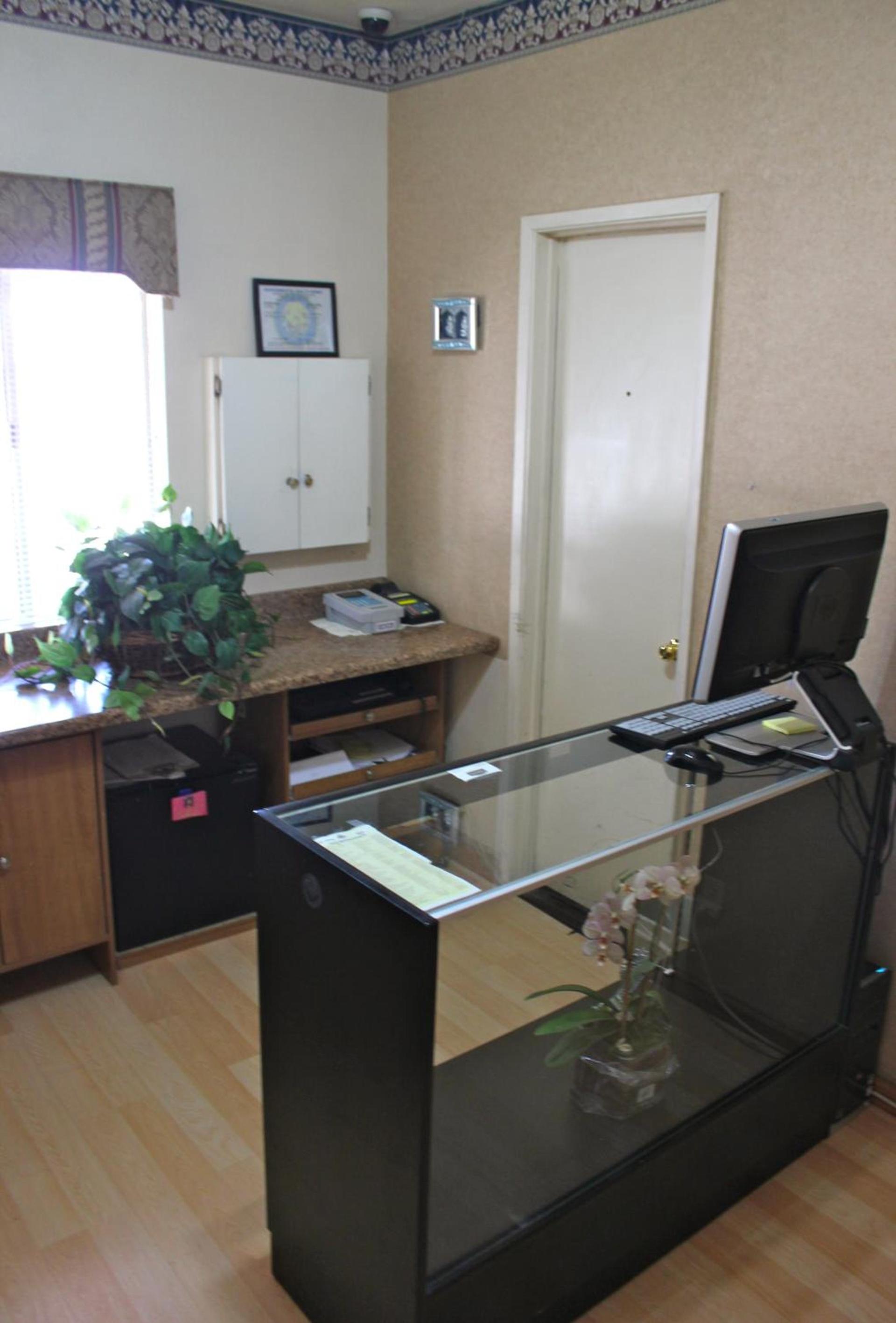Holland Inn and Suites photo 35