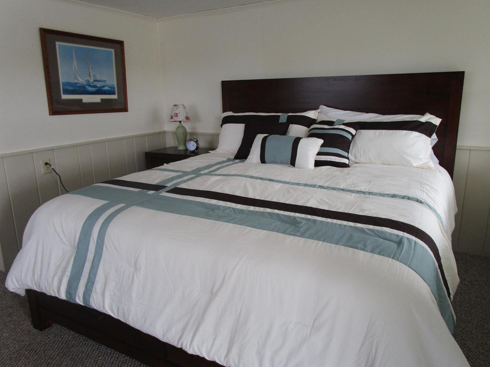 Shea's Riverside Inn & Motel photo 47