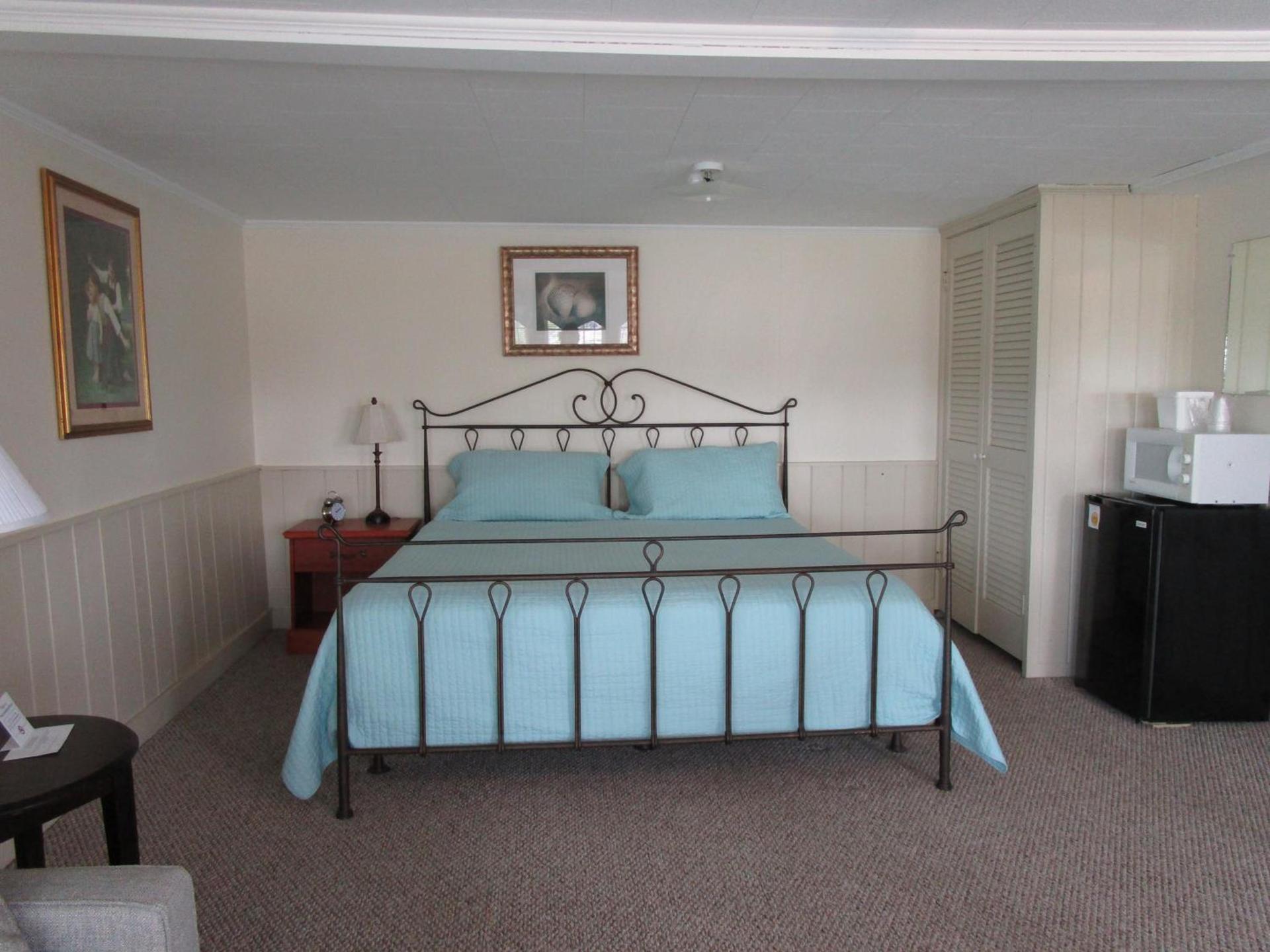 Shea's Riverside Inn & Motel photo 27