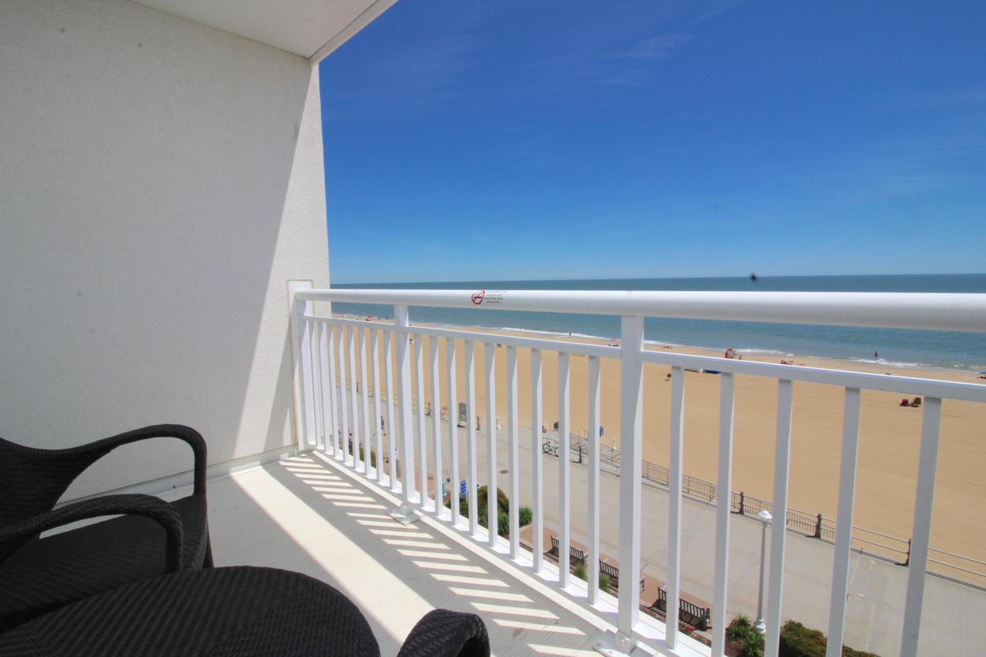Ocean Sands Resort, Oceanfront, Virginia Beach by Vacatia photo 9