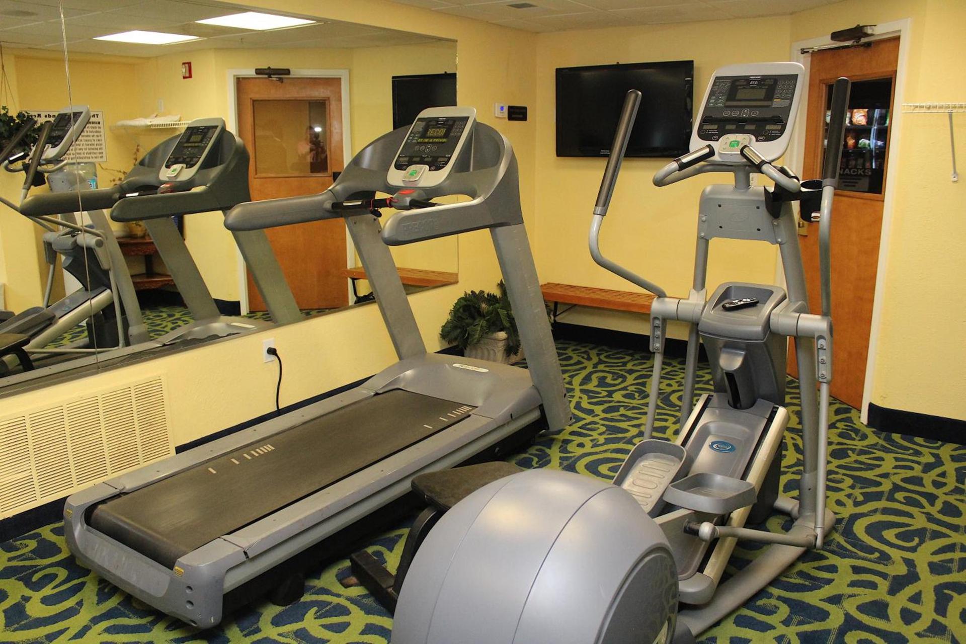 Ocean Sands Resort, Oceanfront, Virginia Beach by Vacatia photo 8