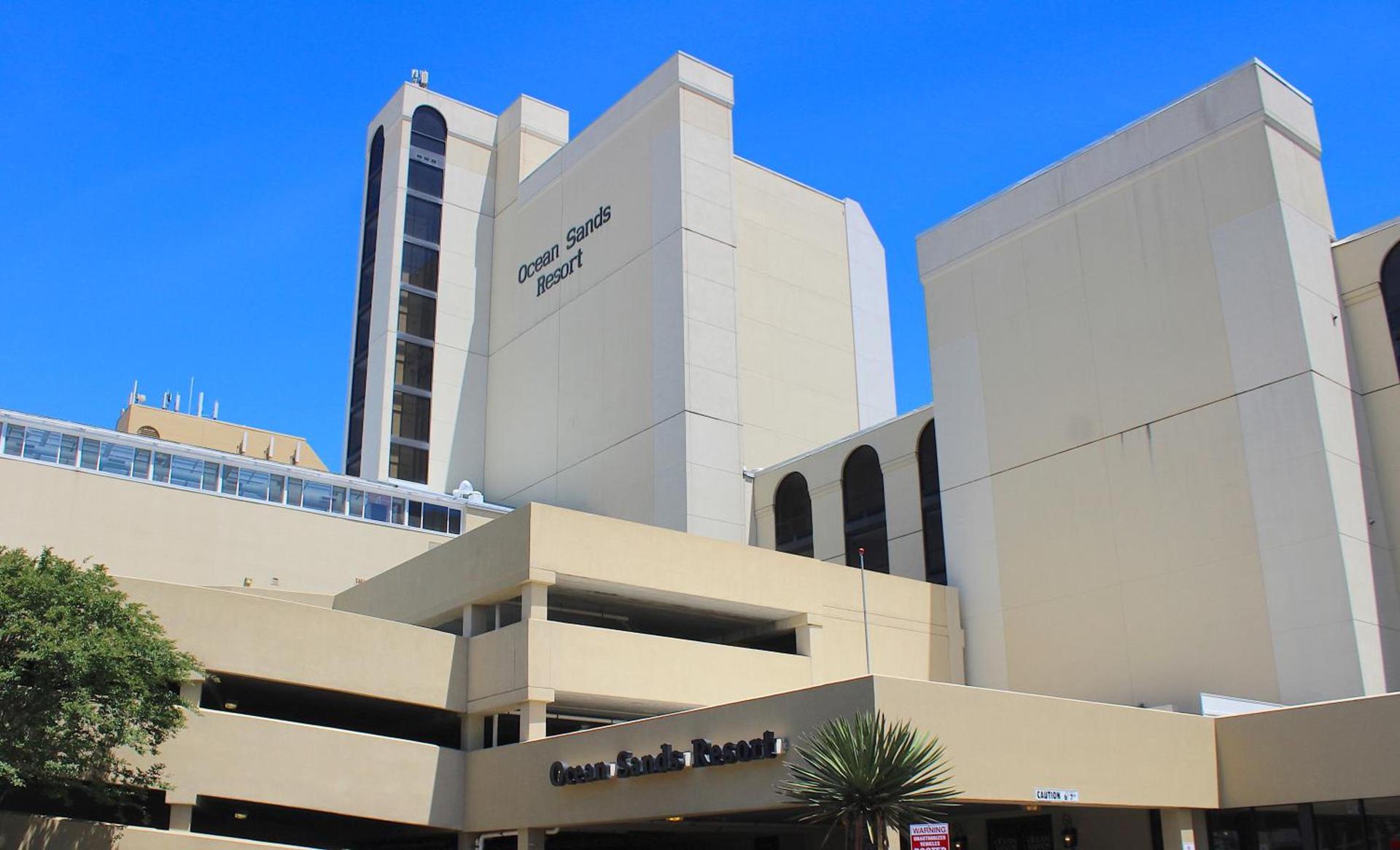 Ocean Sands Resort, Oceanfront, Virginia Beach by Vacatia photo 11