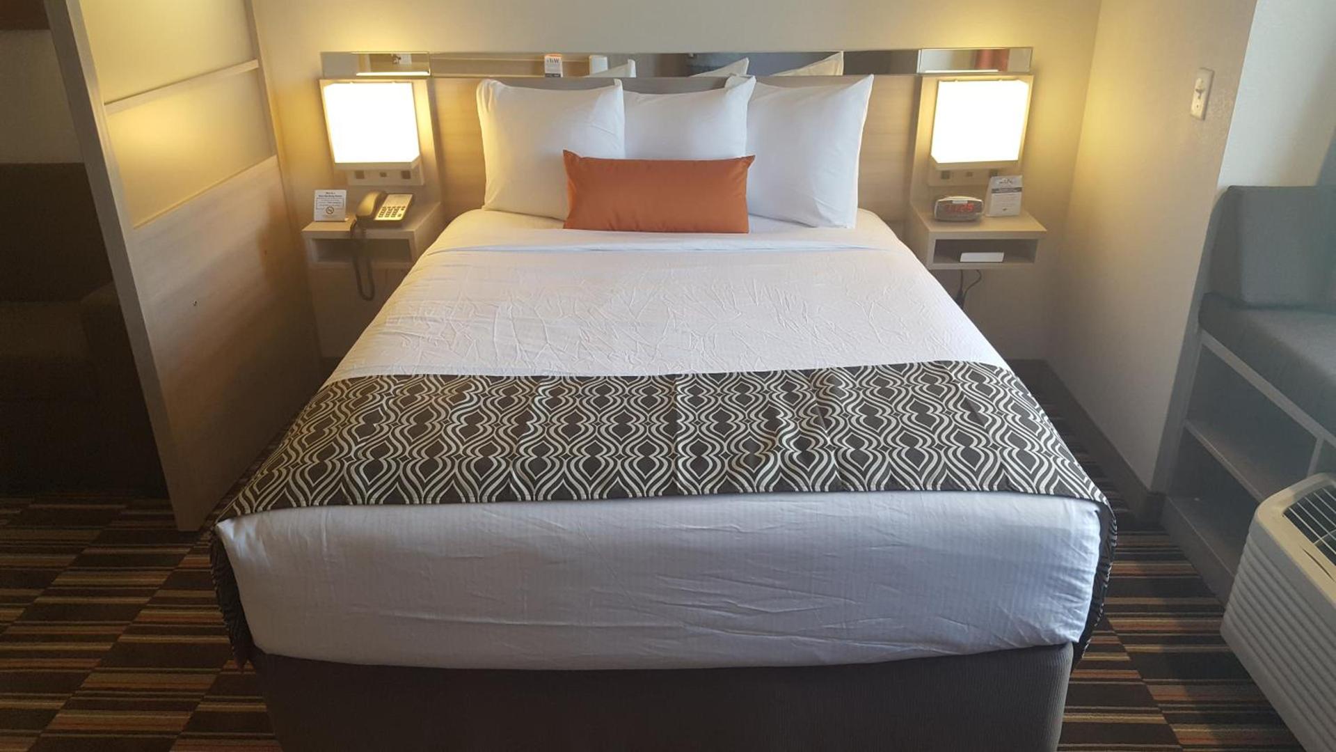 Microtel Inn & Suites by Wyndham Perry photo 4