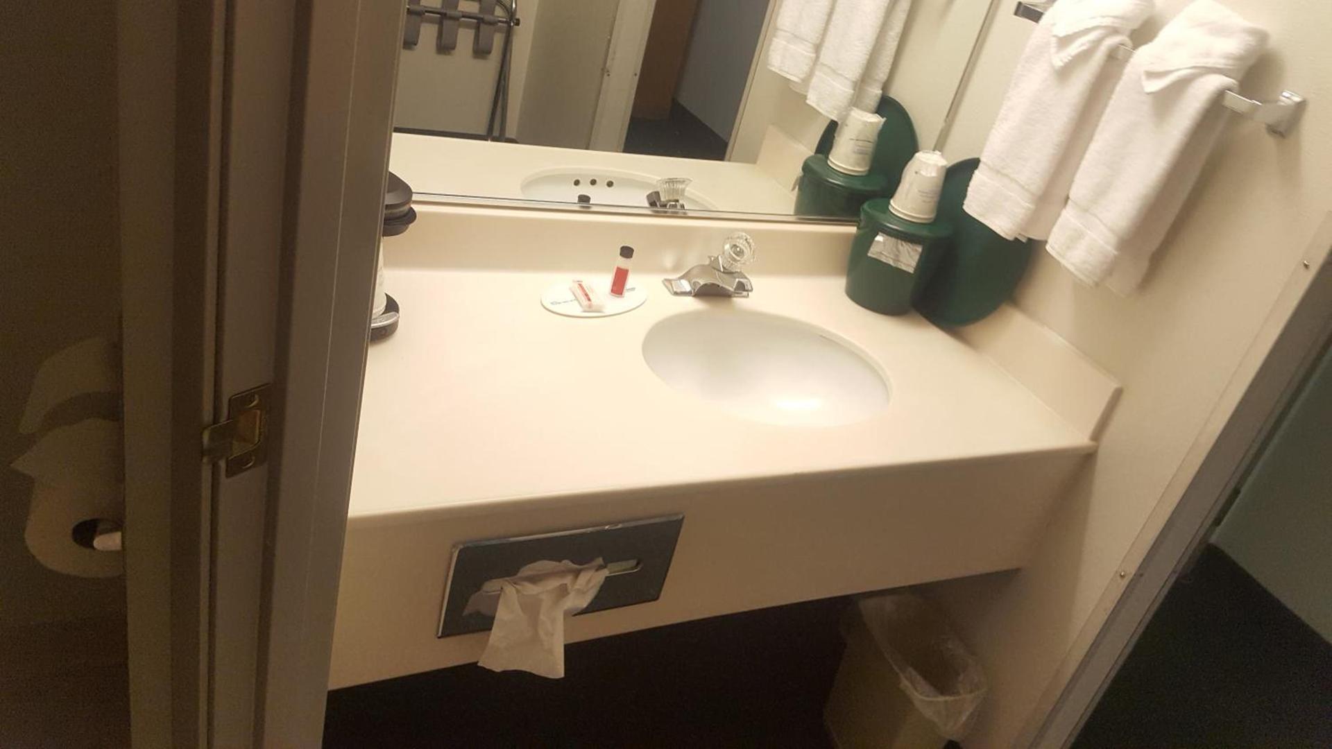 Baymont by Wyndham Coeur D Alene photo 29