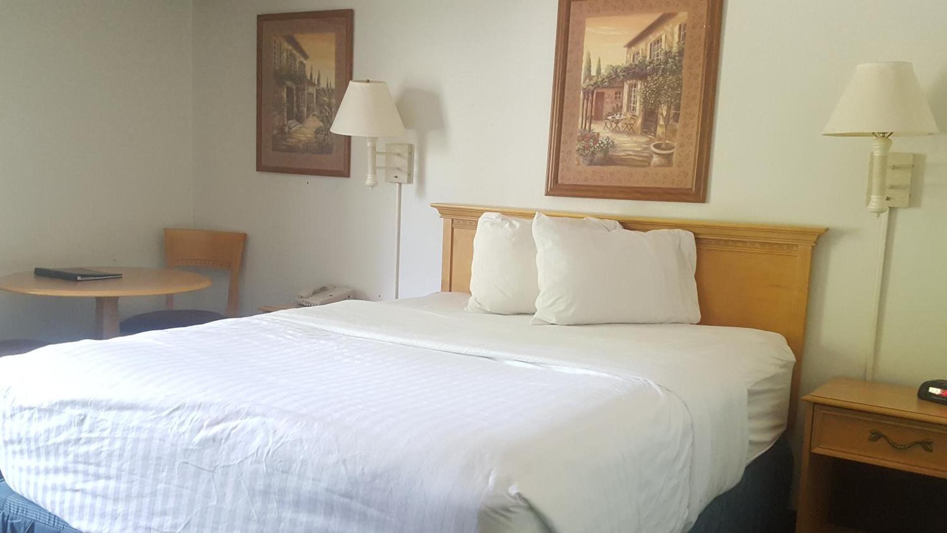 Baymont by Wyndham Coeur D Alene photo 44