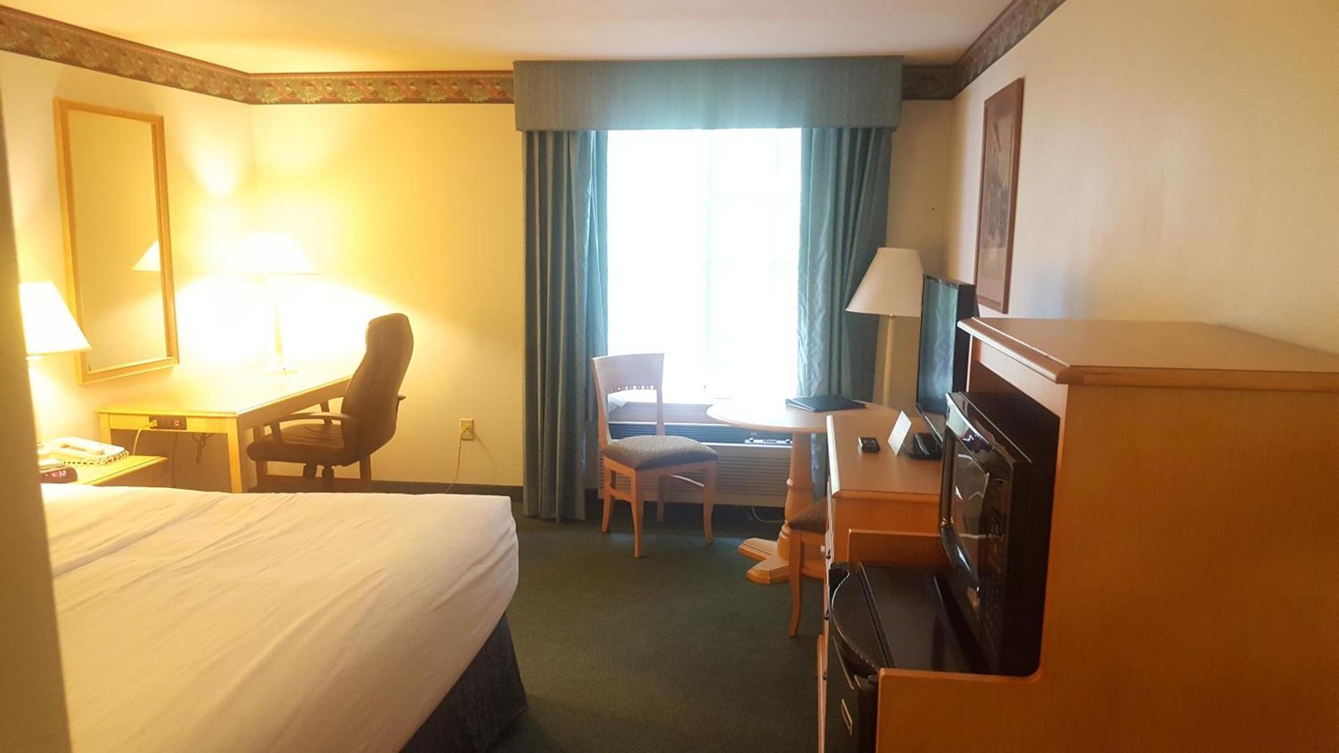Baymont by Wyndham Coeur D Alene photo 28
