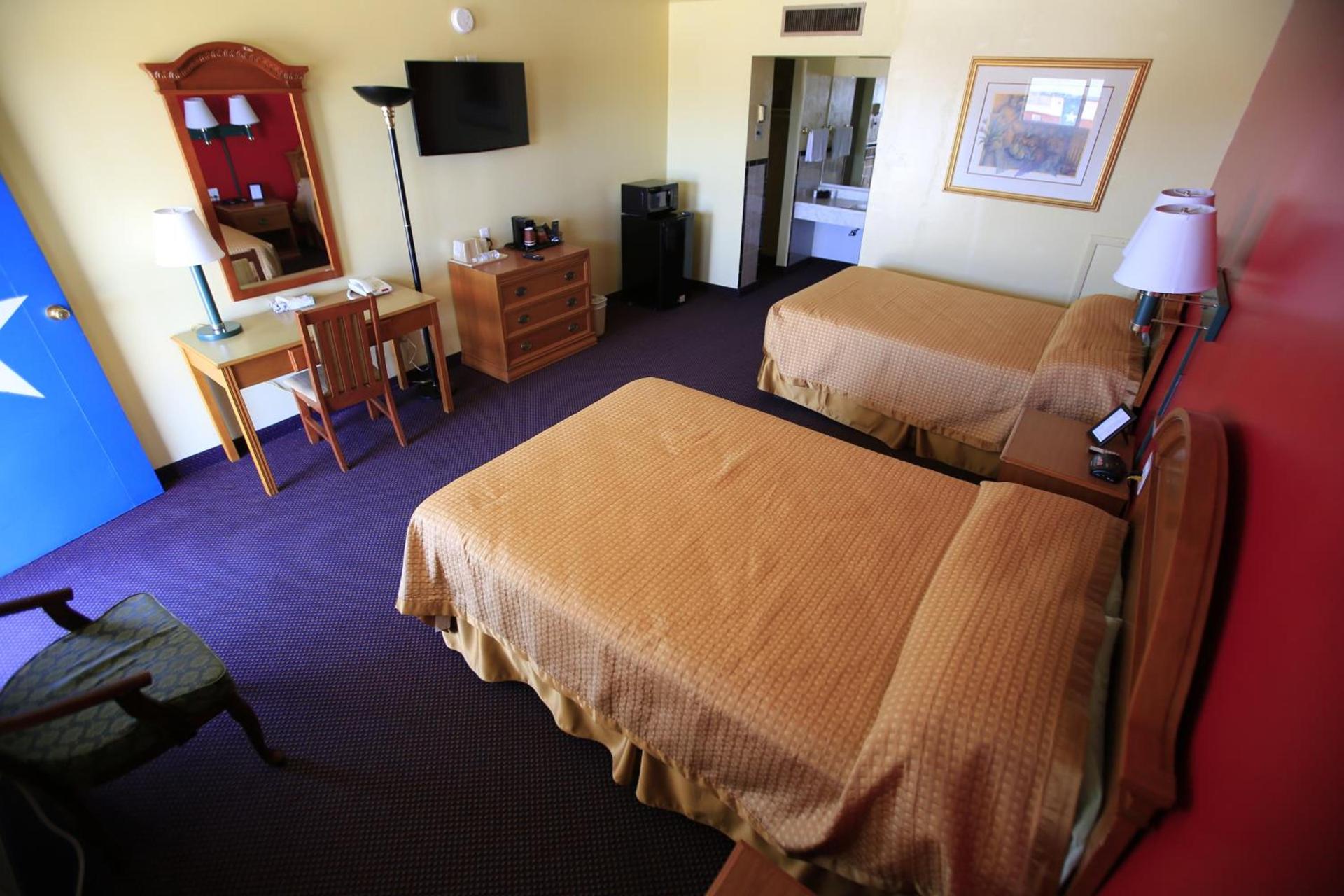 Shamrock Country Inn photo 40