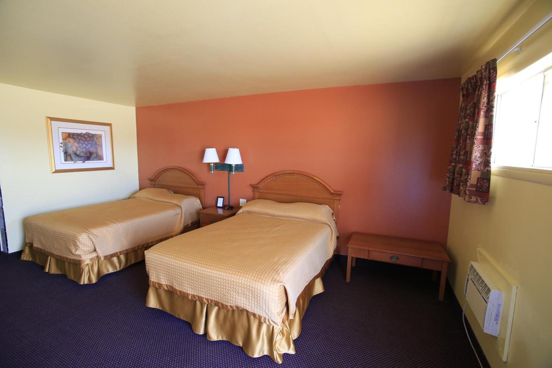 Shamrock Country Inn photo 10