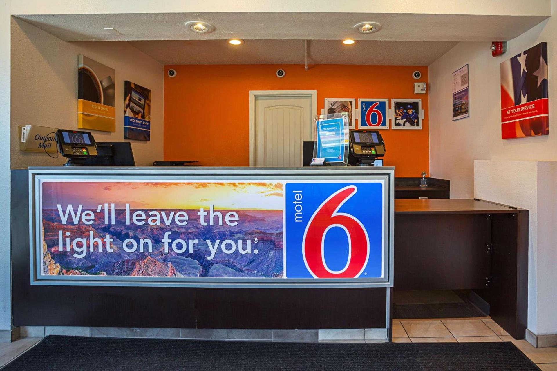 Motel 6-Yuma, AZ - East photo 22