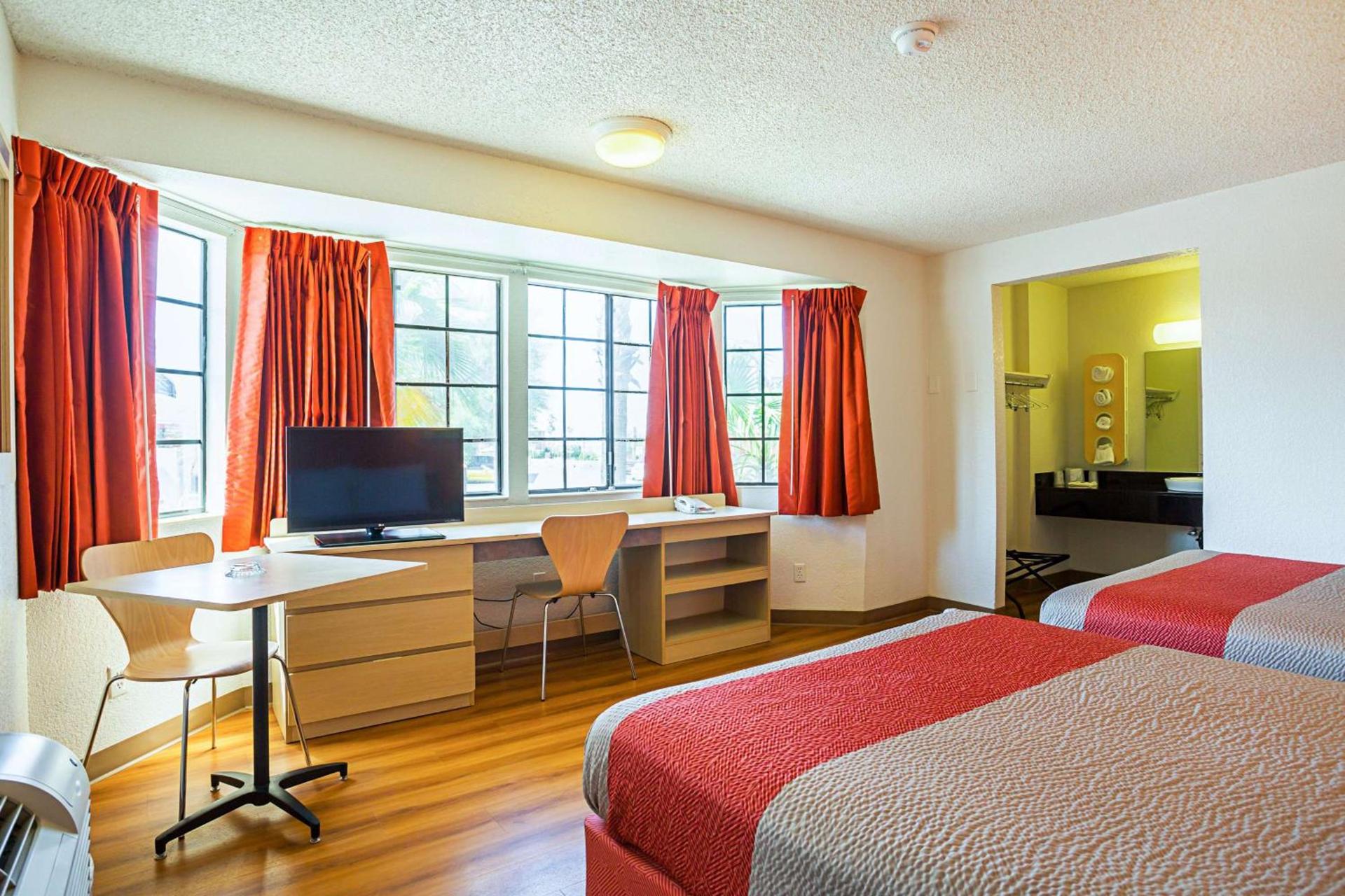 Motel 6-Yuma, AZ - East photo 38