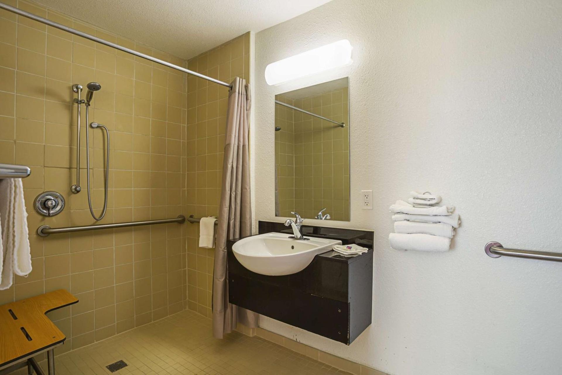 Motel 6-Yuma, AZ - East photo 31